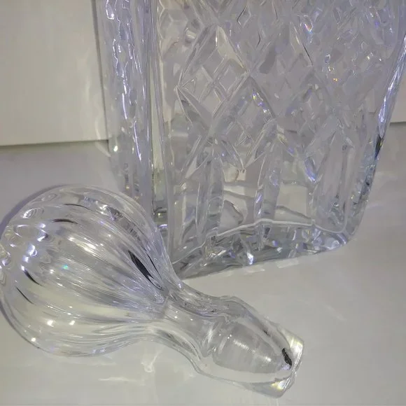 Waterford Crystal Decanter Diamond 10.5" with Stopper Nocturne pattern